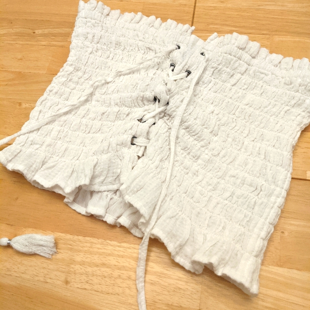 🌈10/$15🌈 American Eagle Lace Up Crop Top Sleeveless